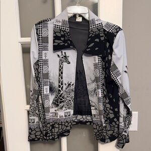 POL Black and Gray Giraffe Print Blazer